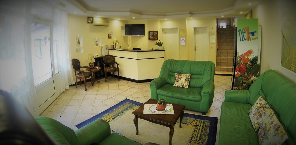 B&B Villa Evandjelina Sremska Kamenica Εξωτερικό φωτογραφία