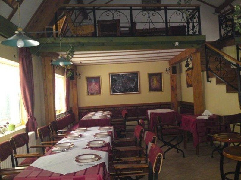 B&B Villa Evandjelina Sremska Kamenica Εξωτερικό φωτογραφία