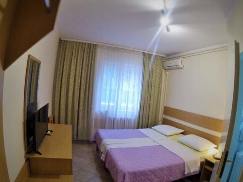 B&B Villa Evandjelina Sremska Kamenica Εξωτερικό φωτογραφία